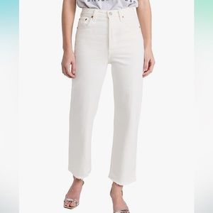 NWOT Women’s premium ribcage straight ankle jeans